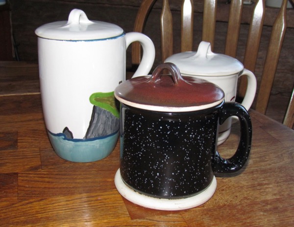 mugs and lids